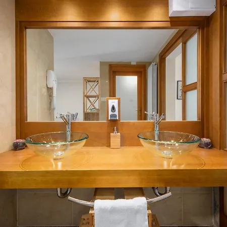 Villa For 7 People In Istria With Jacuzzi & Sauna Zamask