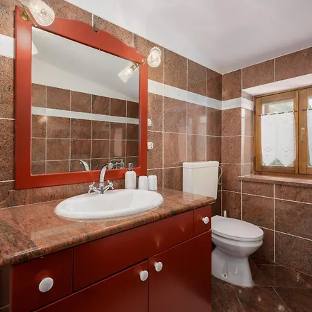 For 7 People In Istria With Jacuzzi & Sauna