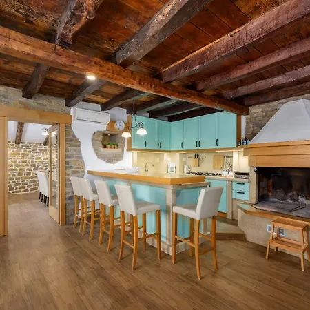For 7 People In Istria With Jacuzzi & Sauna Villa *