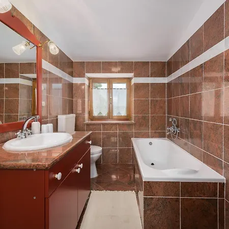 For 7 People In Istria With Jacuzzi & Sauna Villa Zamask