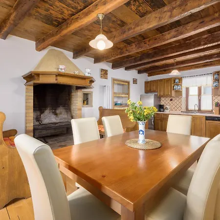 For 7 People In Istria With Jacuzzi & Sauna Villa