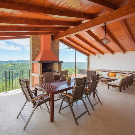For 7 People Near Motovun With Jacuzzi & Sauna * Zamask