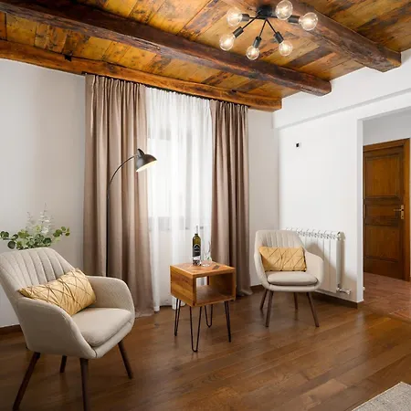 Villa For 7 People Near Motovun With Jacuzzi & Sauna *