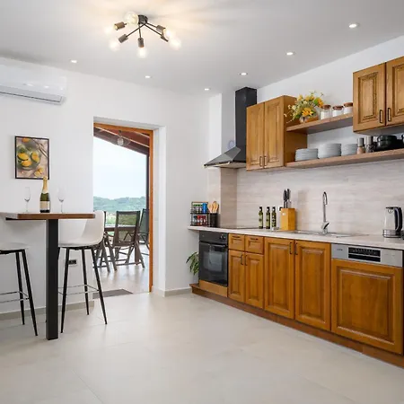 For 7 People Near Motovun With Jacuzzi & Sauna * Zamask